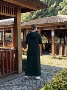 A.Akay Kapüşonlu Etekli Takım Zümrüt