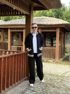 Siyah beyaz iki iplik spor takım