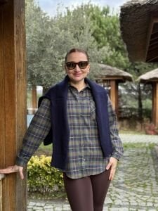 Laci-yeşil ekose gömlek