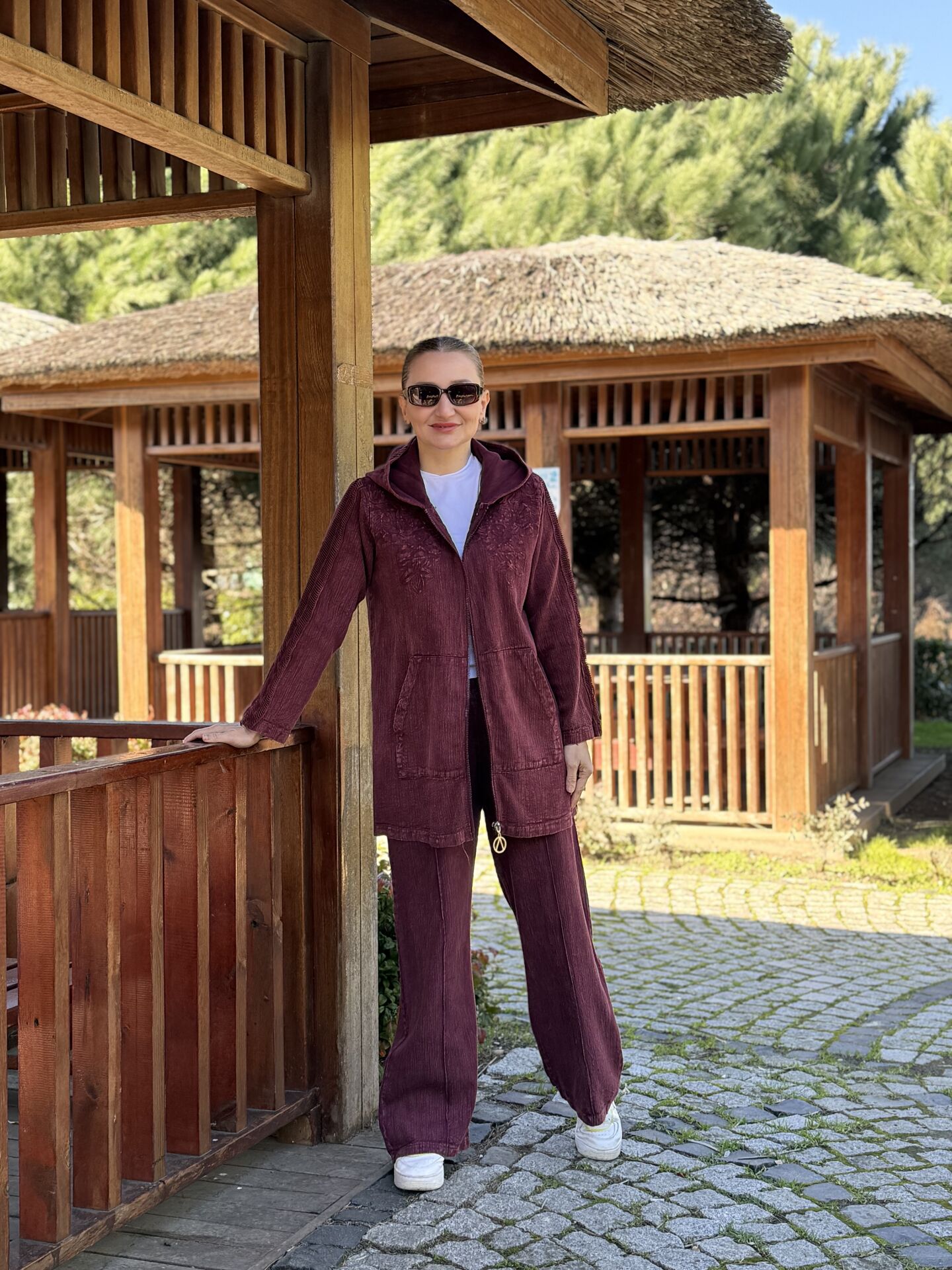 A.akay Nakışlı Fermuarlı takım Bordo