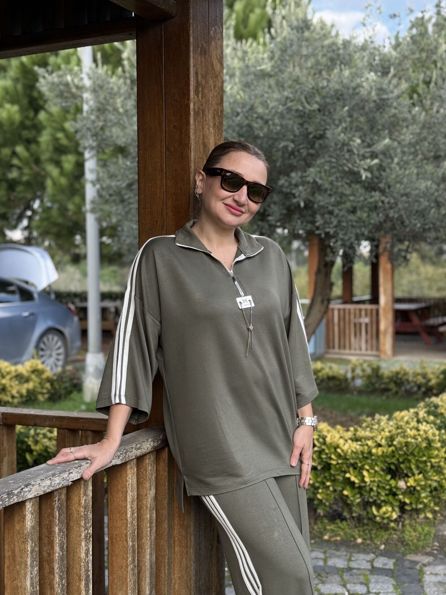 Şeritli Armalı Takım Haki