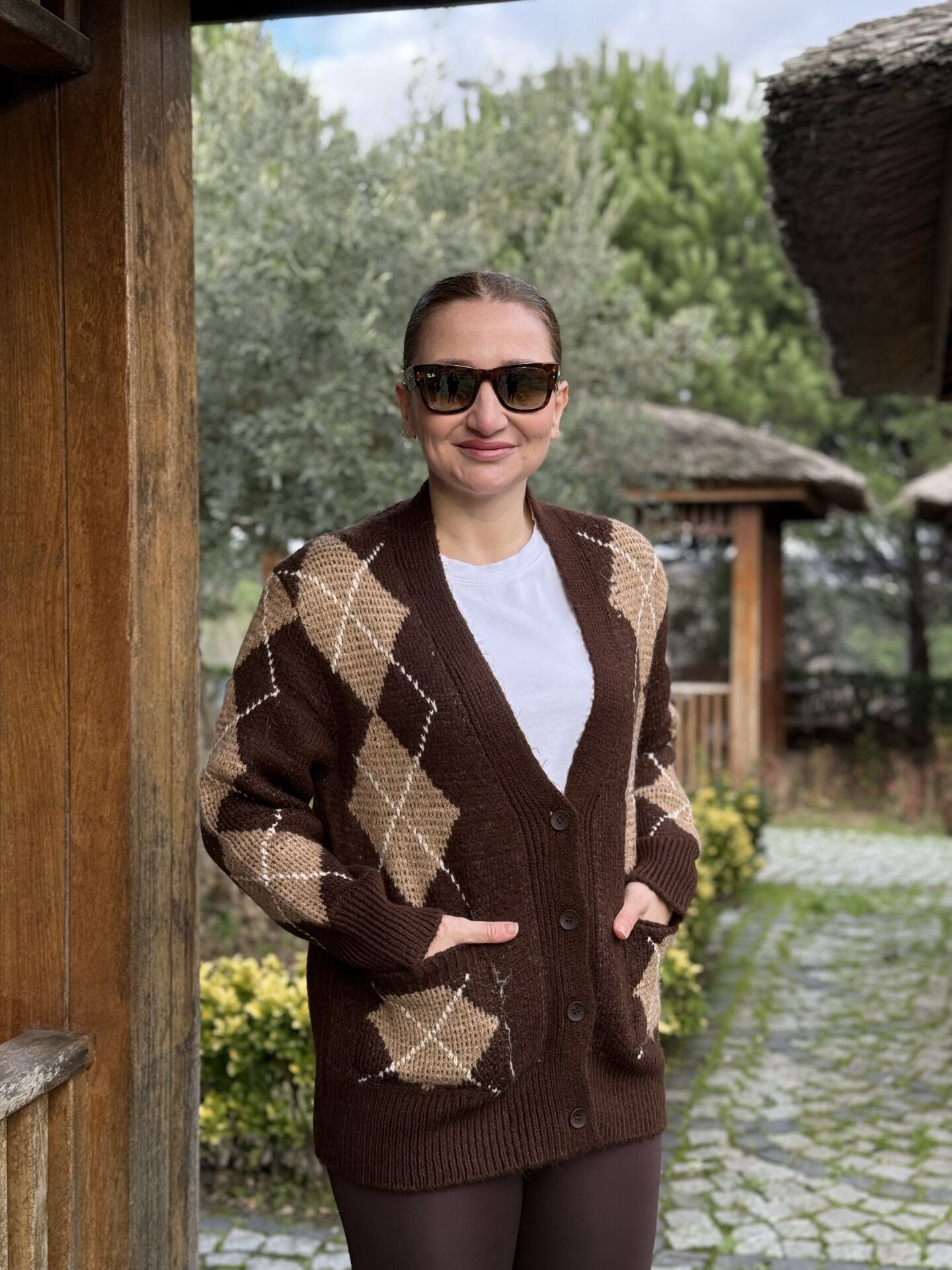 Çift örgü baklava hırka kahve-camel