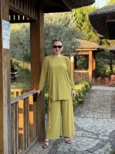 Kraşlı Lotus takım yağyeşili