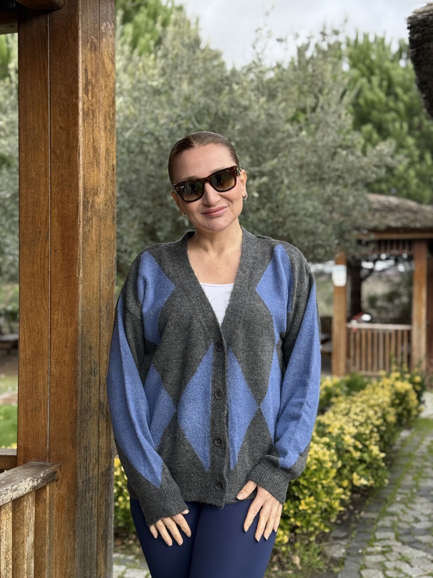 Mavi-gri yumoş baklava hırka