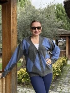 Mavi-gri yumoş baklava hırka