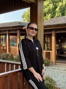 Şeritli Armalı Takım Siyah