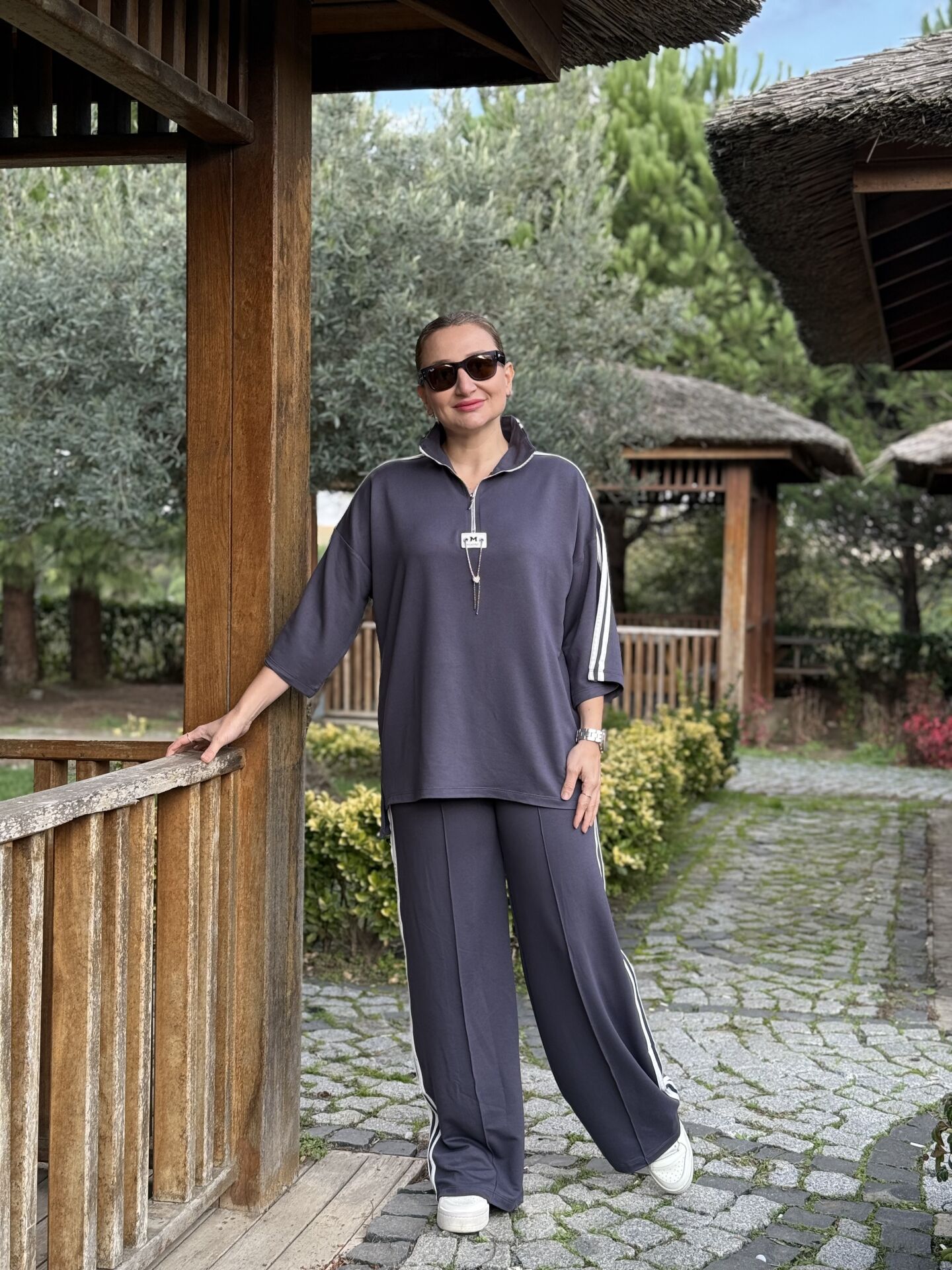 Şeritli Armalı Takım Antrasit