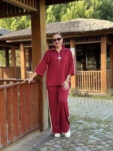 Şeritli Armalı Takım Bordo