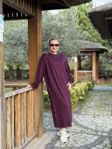 Bisiklet yaka düğme detaylı elbise patlıcan mor