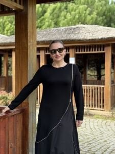 Selone siyah fermuarlı elbise