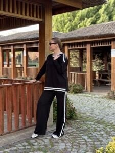 Bisiklet yaka Siyah beyaz spor takım