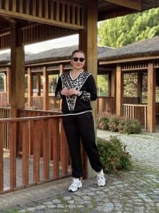 Siyah V yaka Leoparlı Modal takım