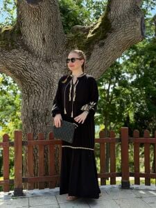 Nakışlı püskül viskon elbise siyah